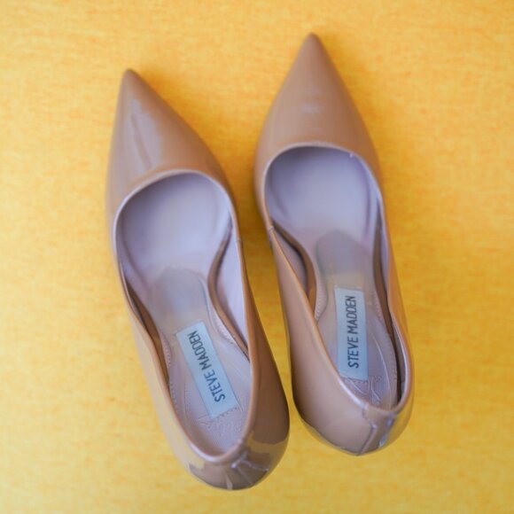 Steve Madden Patent Pump - Picture 7 of 7